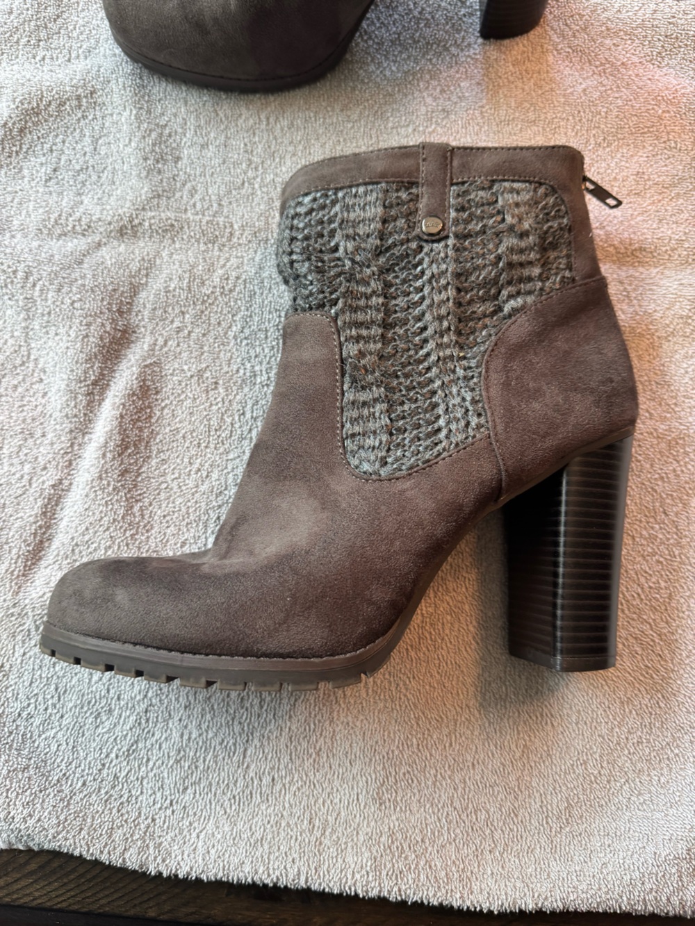 Juicy Couture Gray Brown Suede Knit Block Heel Ankle Boots